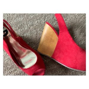 G by Guess Open Toed Wedges